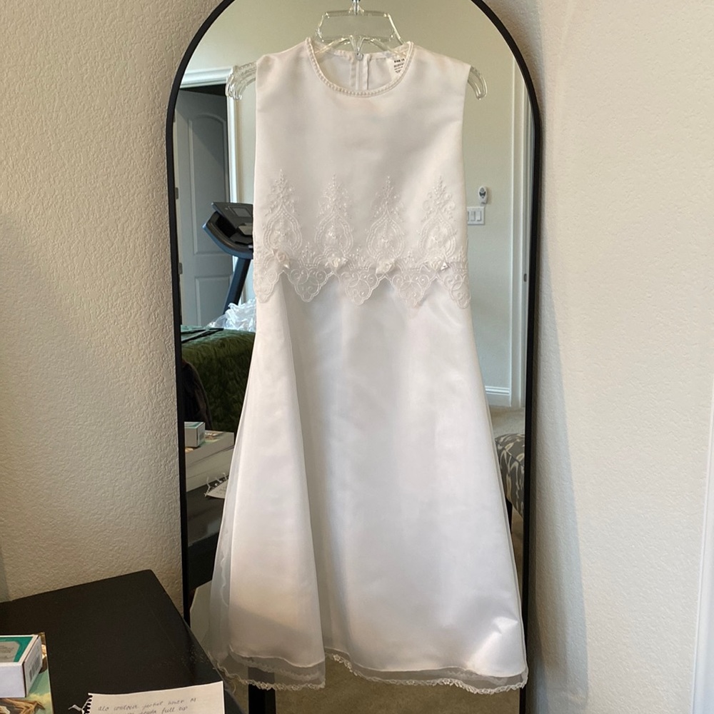Girls First Communion dress - brand new size 10-1/2